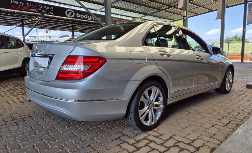 Mercedes-Benz C-Class C200 Avantgarde Auto