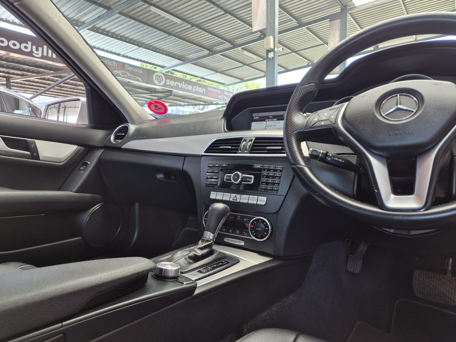 Mercedes-Benz C-Class C200 Avantgarde Auto