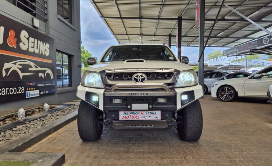 Toyota Hilux 3.0D-4D double cab 4×4 Raider