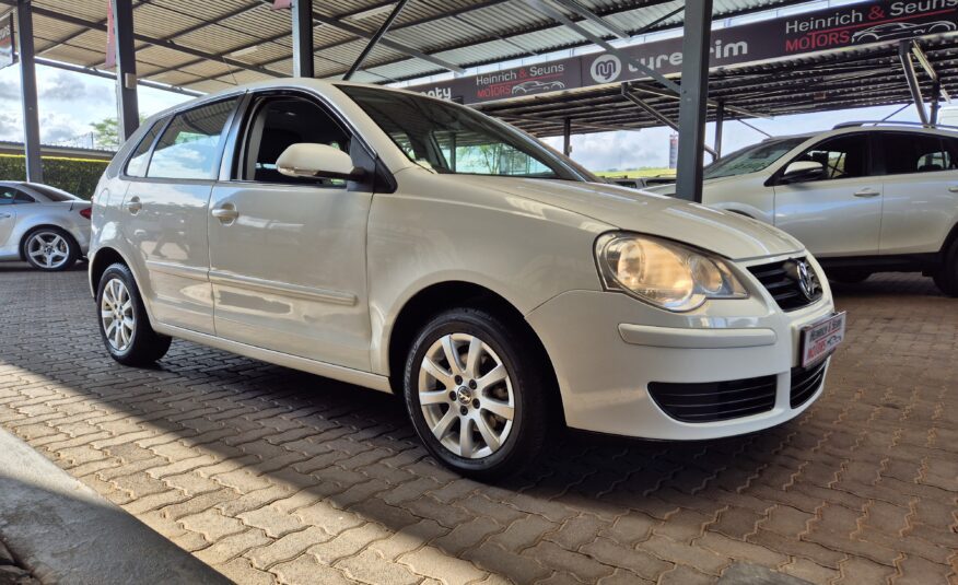 Volkswagen Polo 1.6 Comfortline Auto