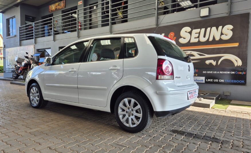 Volkswagen Polo 1.6 Comfortline Auto