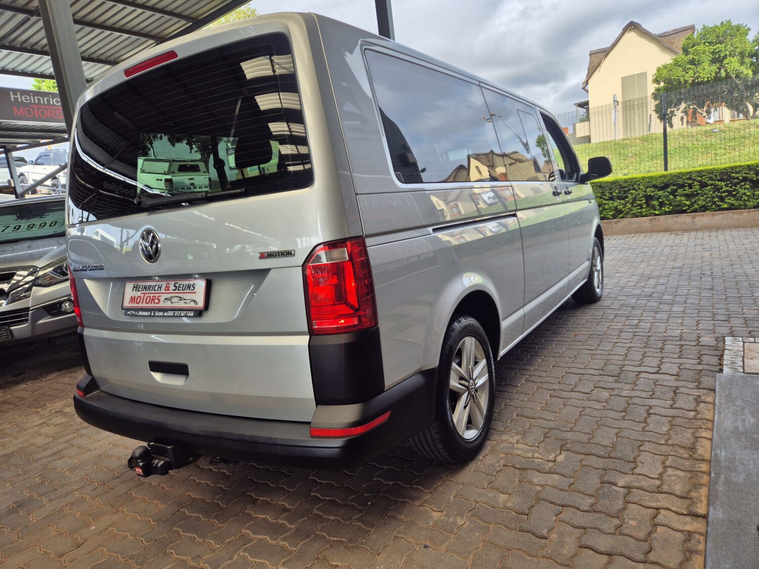 Volkswagen Transporter 2.0BiTDI Crew Bus LWB 4Motion Auto