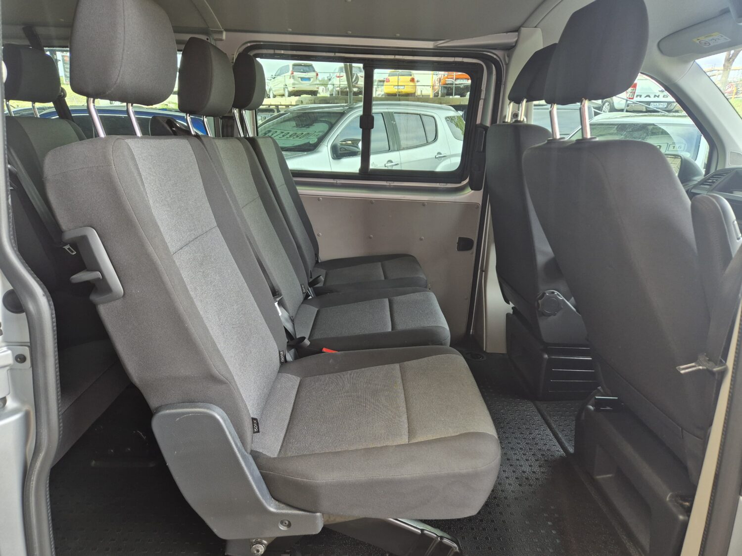 Volkswagen Transporter 2.0BiTDI Crew Bus LWB 4Motion Auto