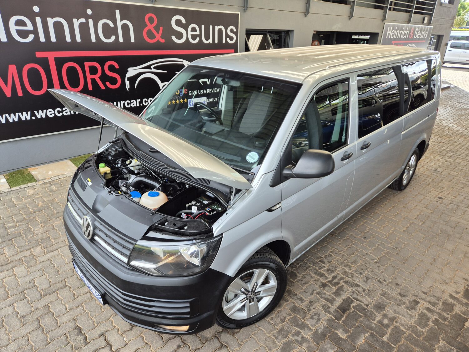Volkswagen Transporter 2.0BiTDI Crew Bus LWB 4Motion Auto