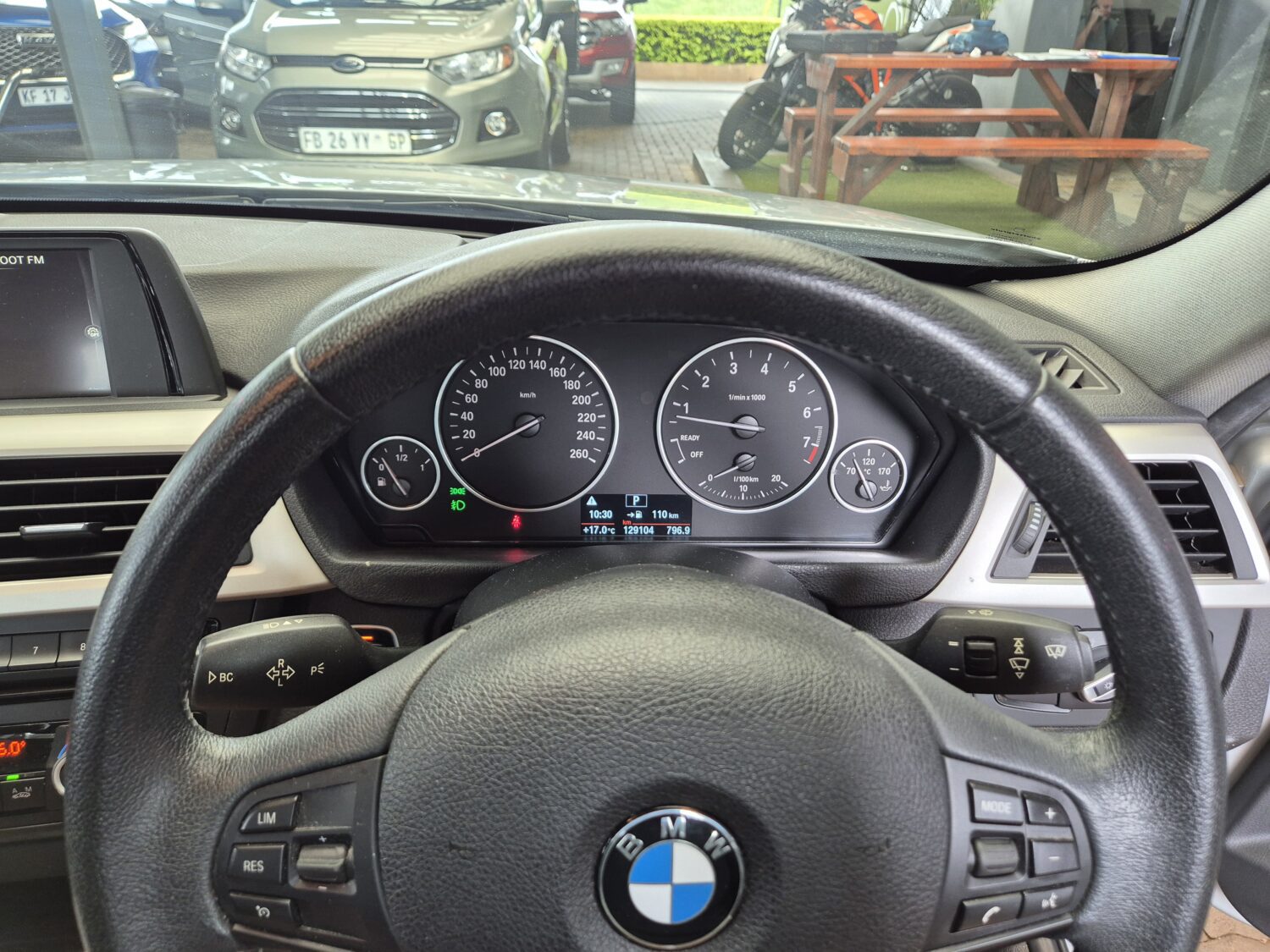 BMW 3 Series 320i auto