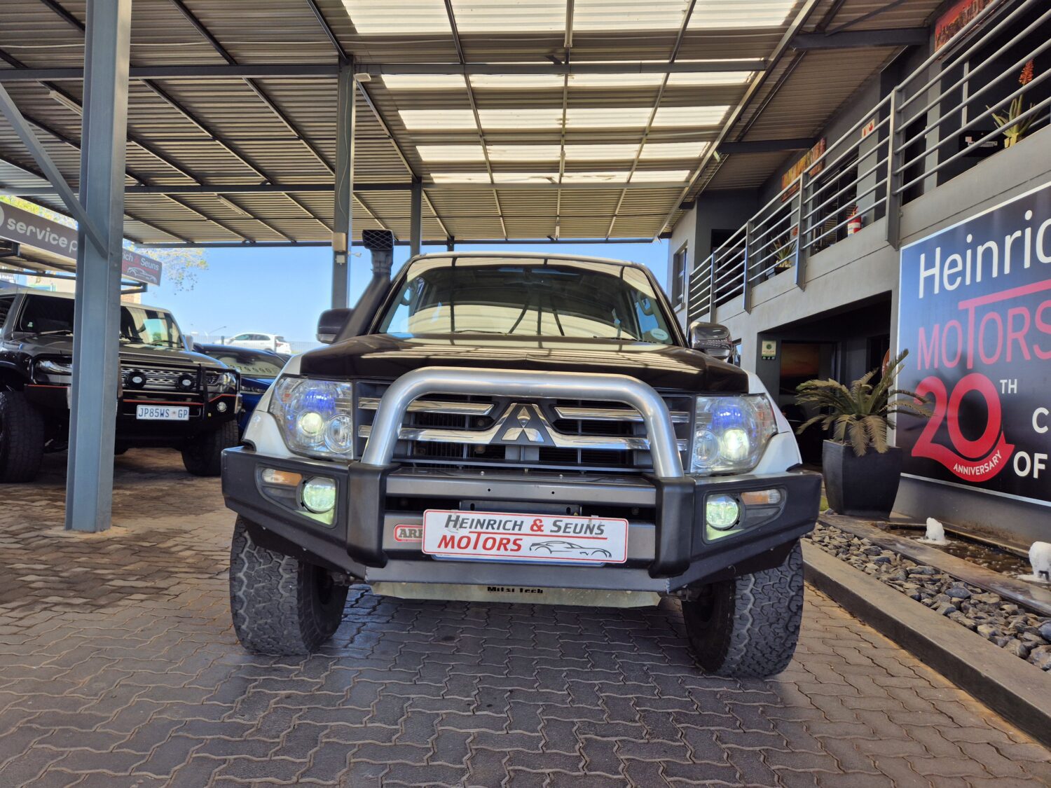 Mitsubishi Pajero 3-Door 3.8 GLS