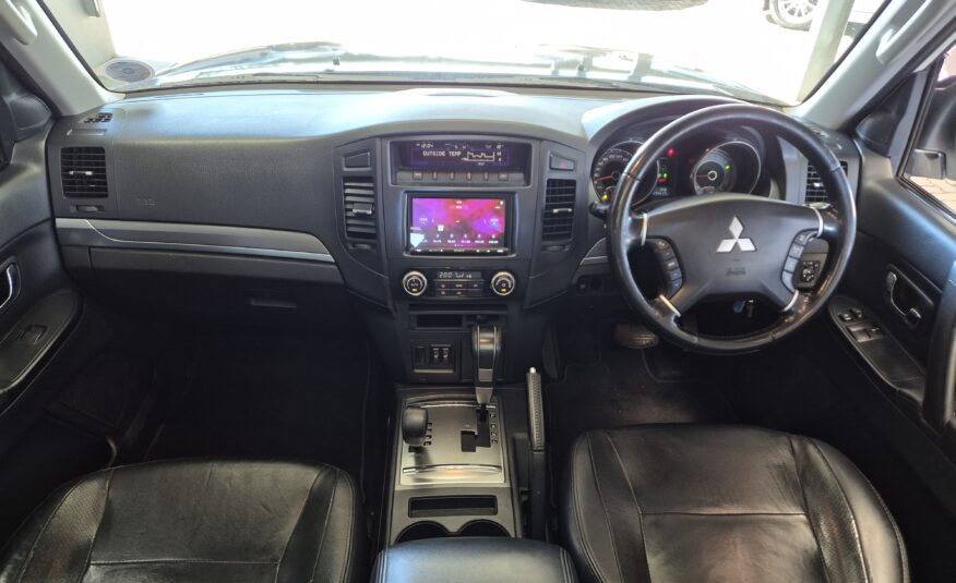 Mitsubishi Pajero 3-Door 3.8 GLS
