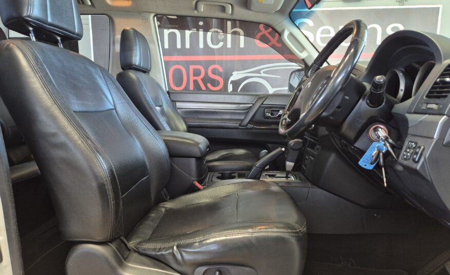 Mitsubishi Pajero 3-Door 3.8 GLS