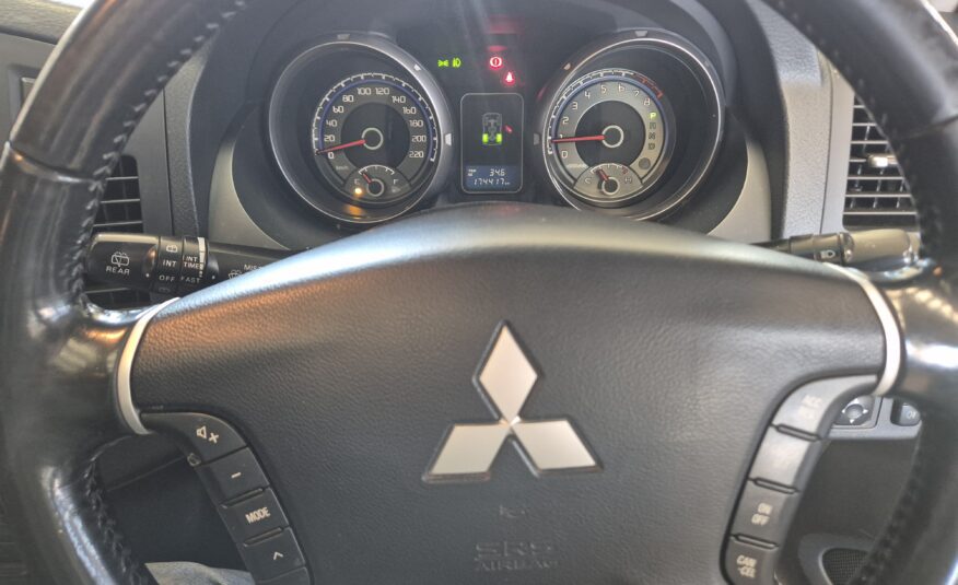 Mitsubishi Pajero 3-Door 3.8 GLS
