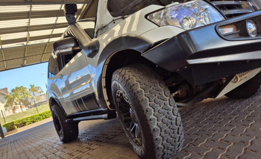 Mitsubishi Pajero 3-Door 3.8 GLS