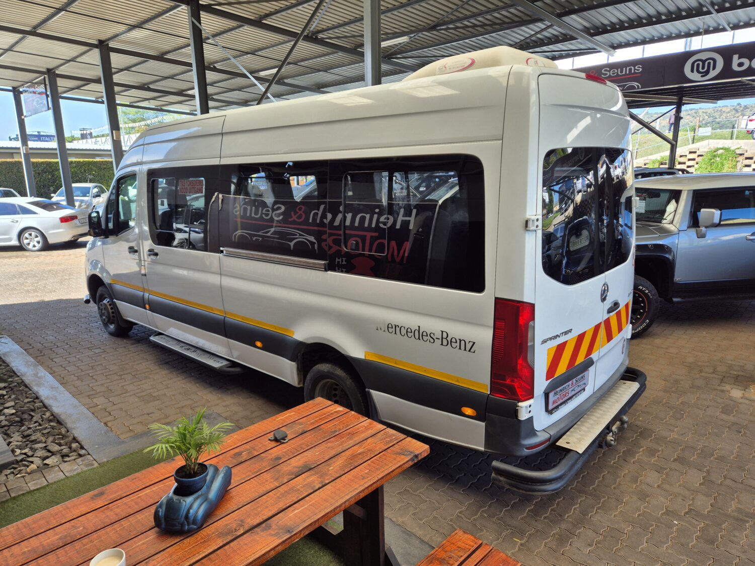 Mercedes-Benz Sprinter 516 XL CDI 23-Seater