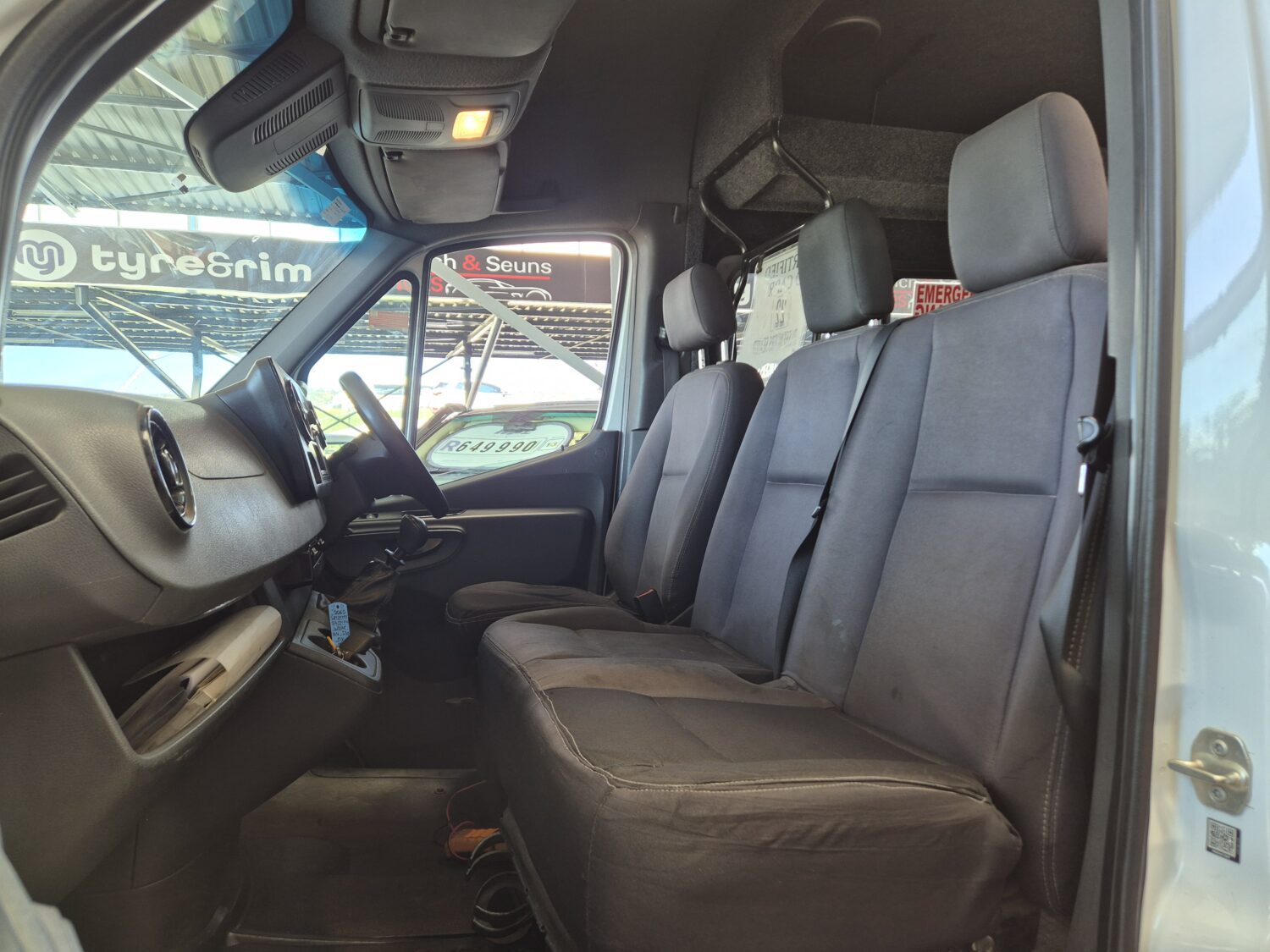 Mercedes-Benz Sprinter 516 XL CDI 23-Seater