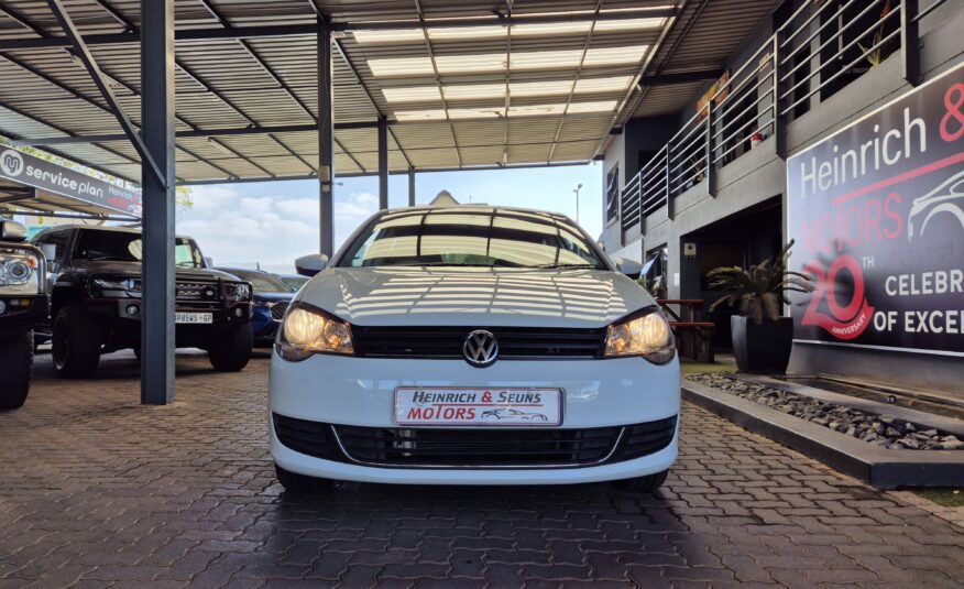 Volkswagen Polo Vivo Hatch 1.4 Trendline Auto