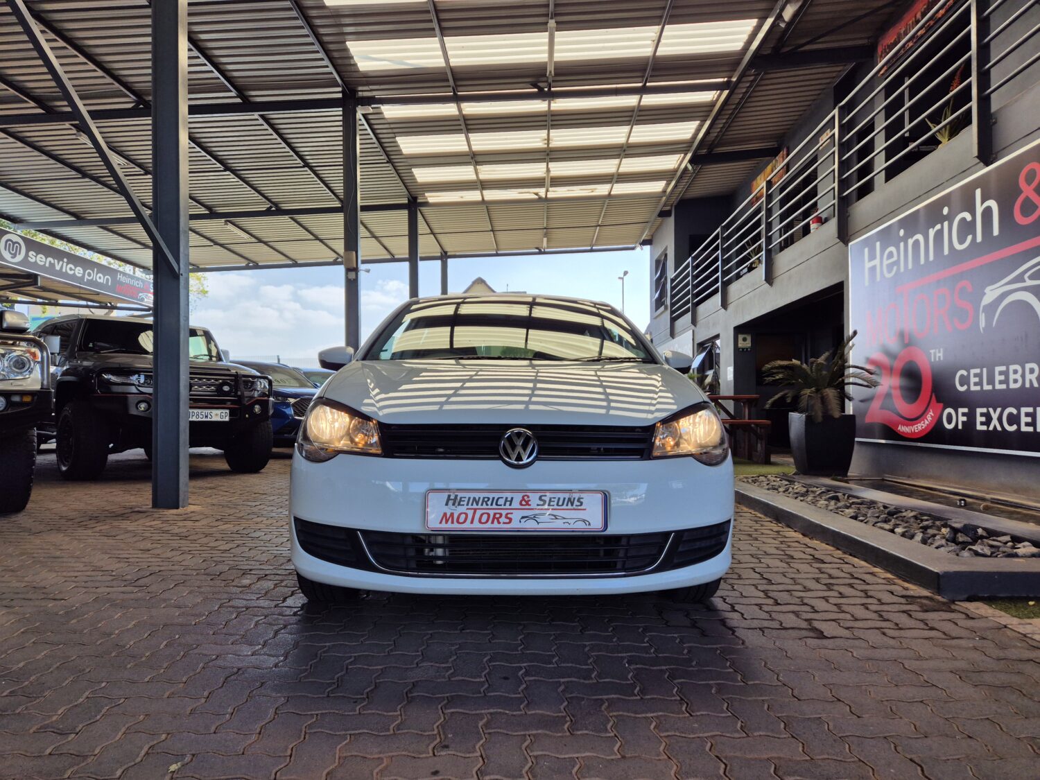 Volkswagen Polo Vivo Hatch 1.4 Trendline Auto