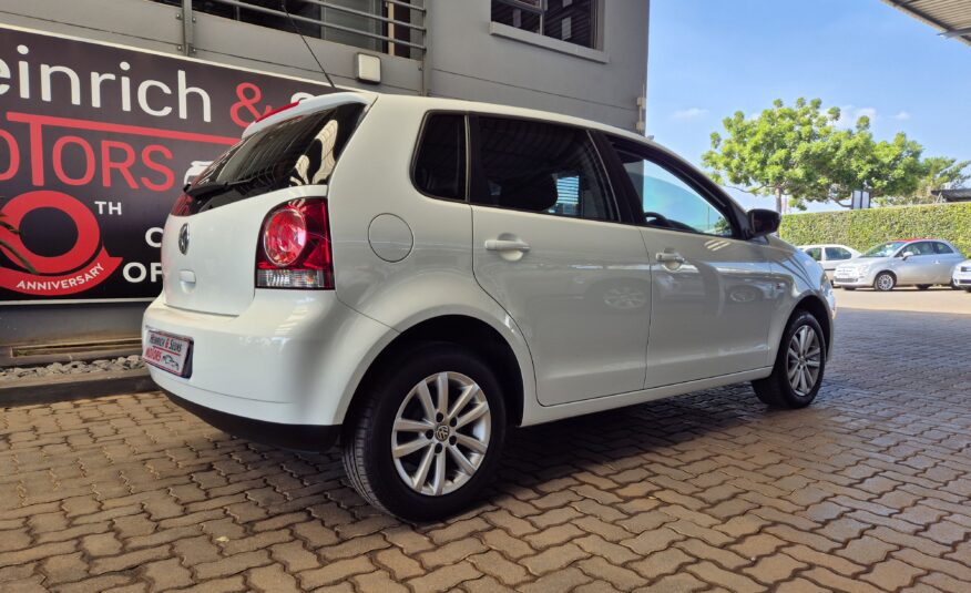 Volkswagen Polo Vivo Hatch 1.4 Trendline Auto
