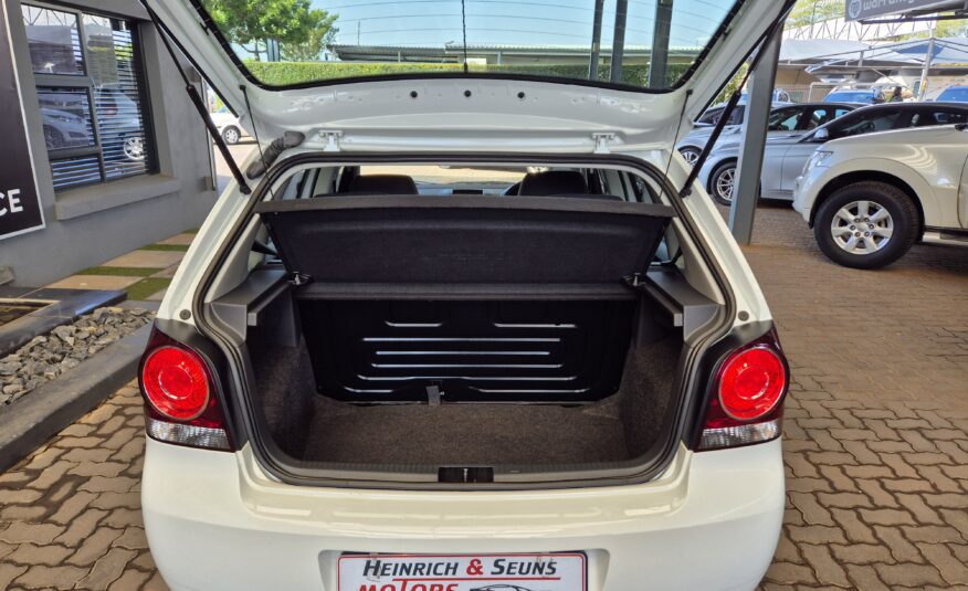 Volkswagen Polo Vivo Hatch 1.4 Trendline Auto