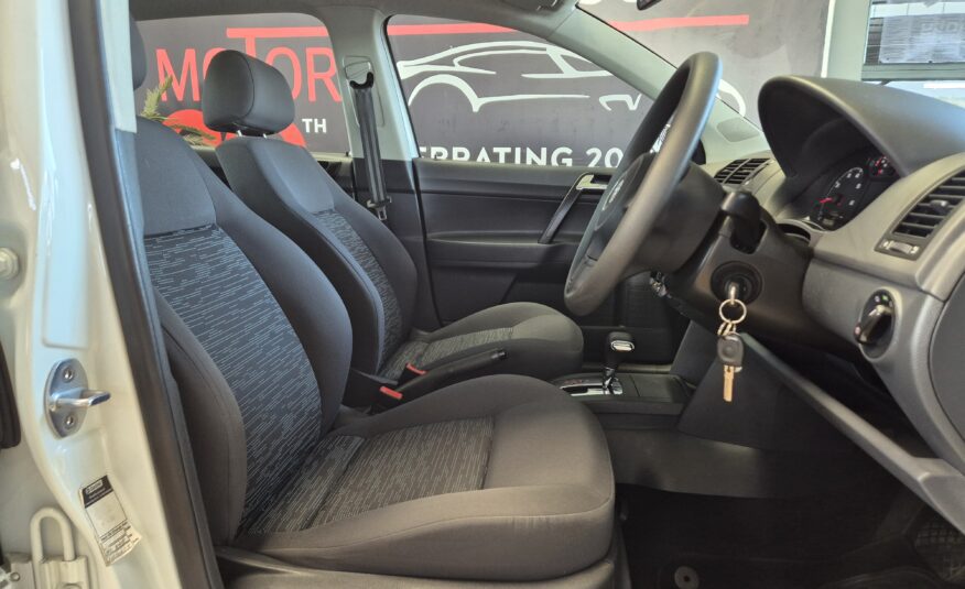 Volkswagen Polo Vivo Hatch 1.4 Trendline Auto