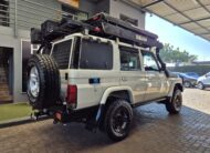 Toyota Land Cruiser 76 4.2D Station Wagon LX
