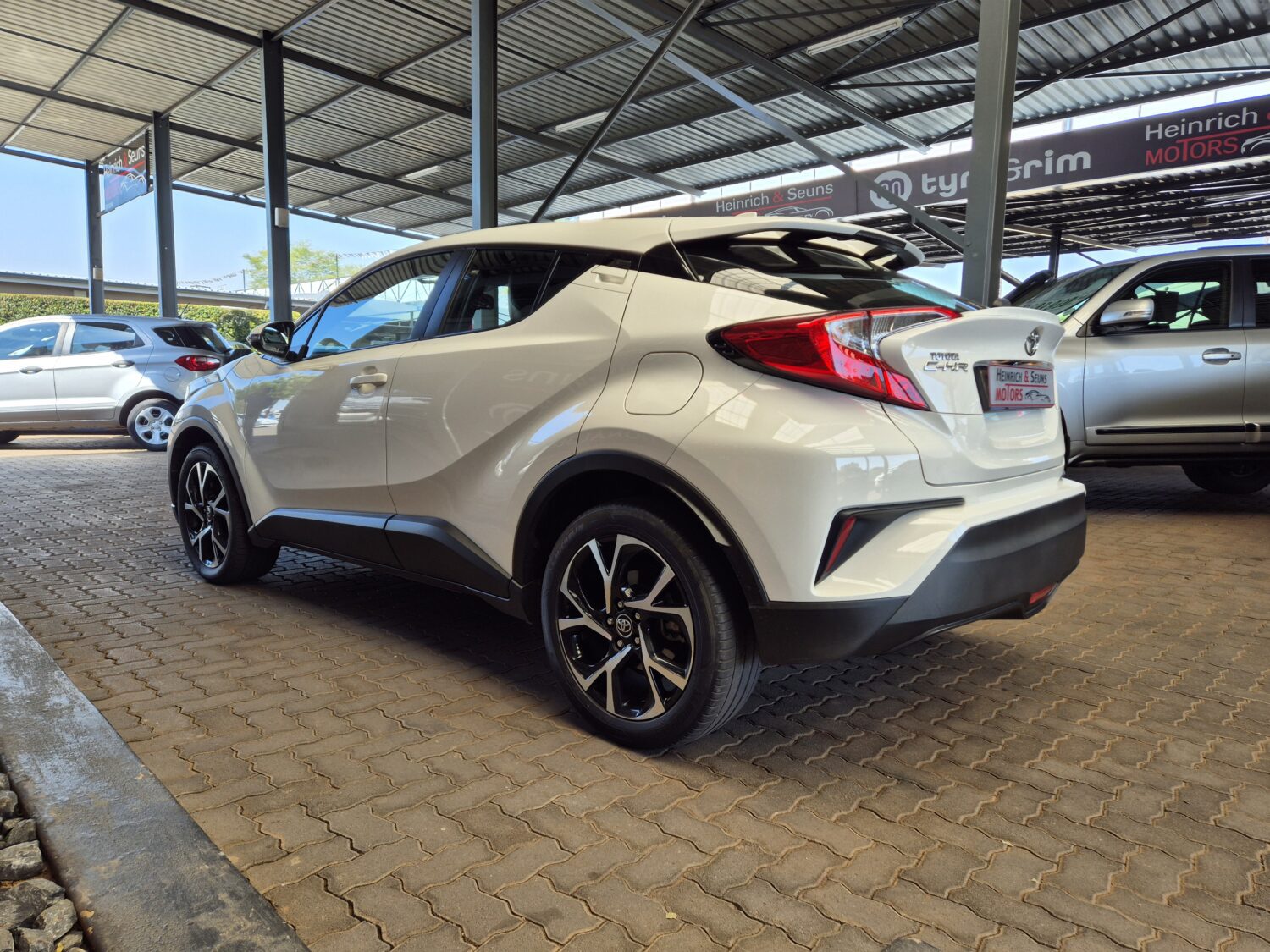 Toyota C-HR 1.2T Plus Auto