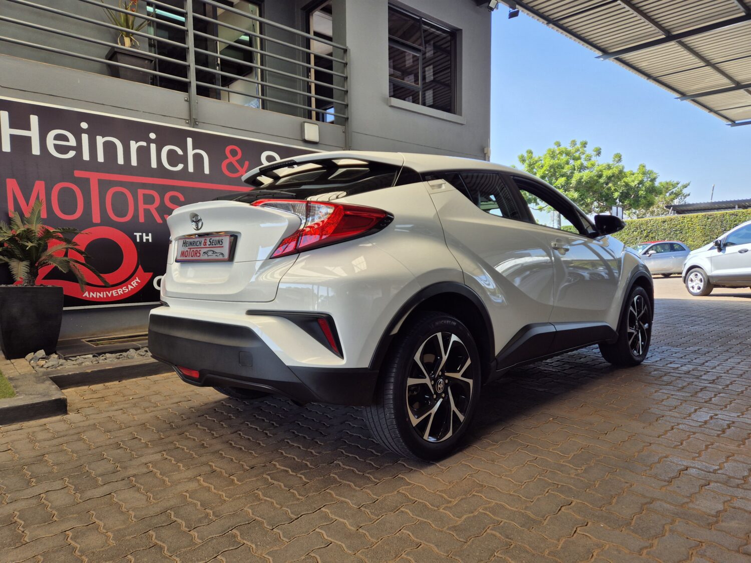 Toyota C-HR 1.2T Plus Auto