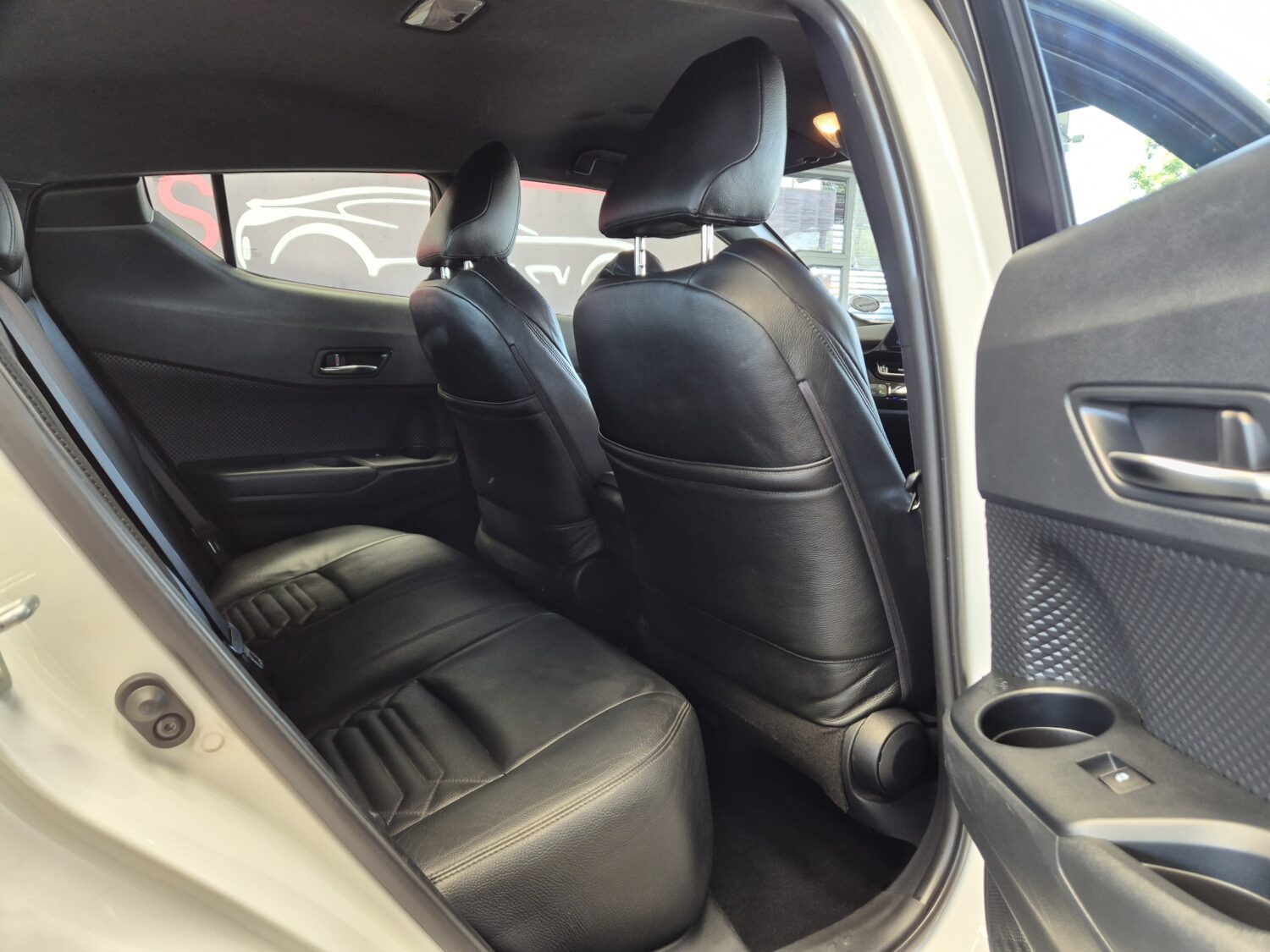 Toyota C-HR 1.2T Plus Auto