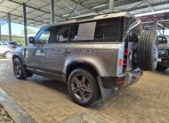 Land Rover Defender 110 D240 X-Dynamic SE