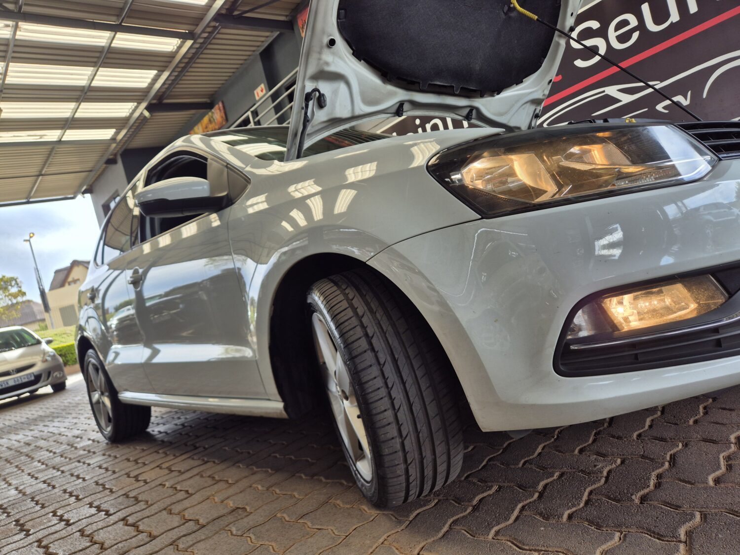 Volkswagen Polo Hatch 1.2TSI Comfortline