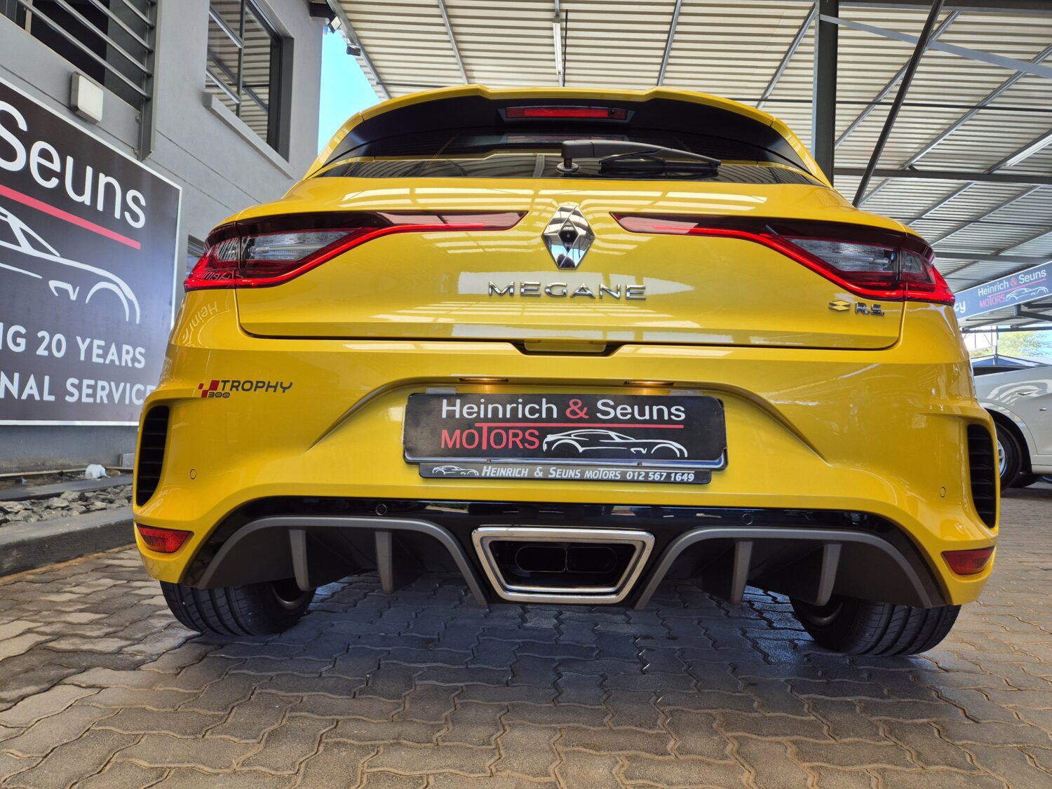 Renault Megane RS 300 Trophy 4 control