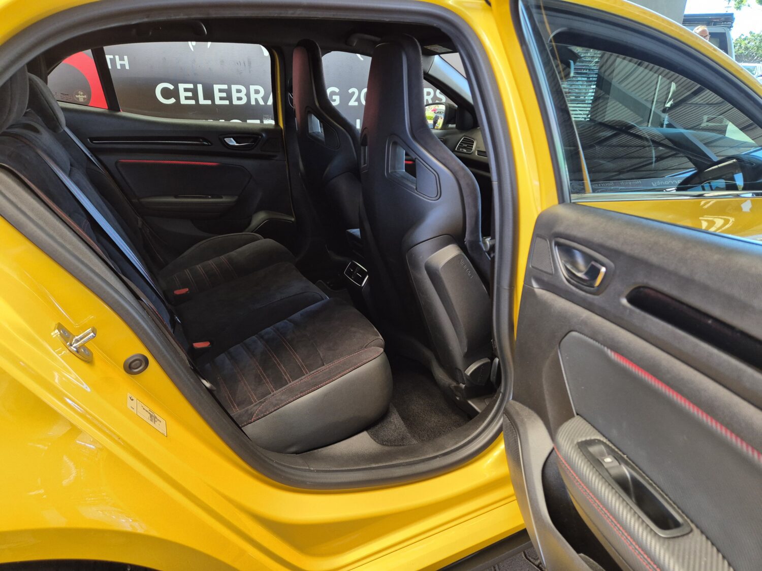 Renault Megane RS 300 Trophy 4 control