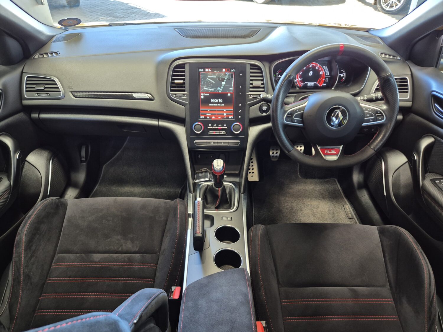 Renault Megane RS 300 Trophy 4 control