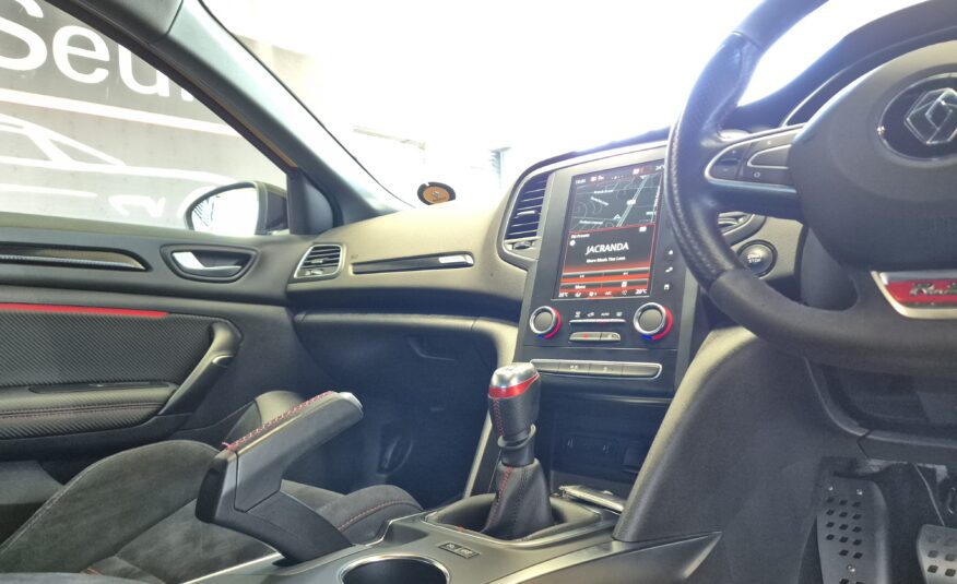 Renault Megane RS 300 Trophy 4 control