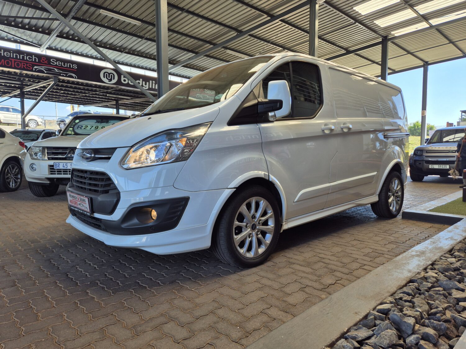 Ford Transit Custom Panel Van 2.2TDCi 114kW SWB Sport