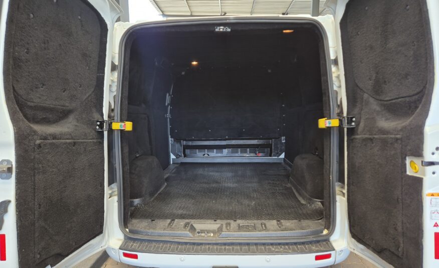 Ford Transit Custom Panel Van 2.2TDCi 114kW SWB Sport