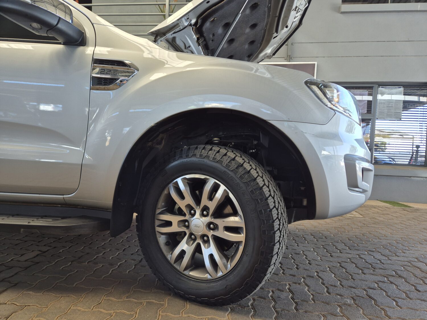 Ford Everest 2.2TDCi XLT Auto