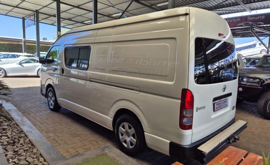 Toyota Quantum 2.5D-4D S-Long Panel Van