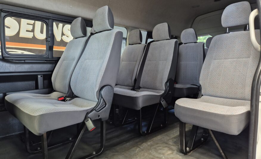 Toyota Quantum 2.5D-4D GL 14-Seater Bus