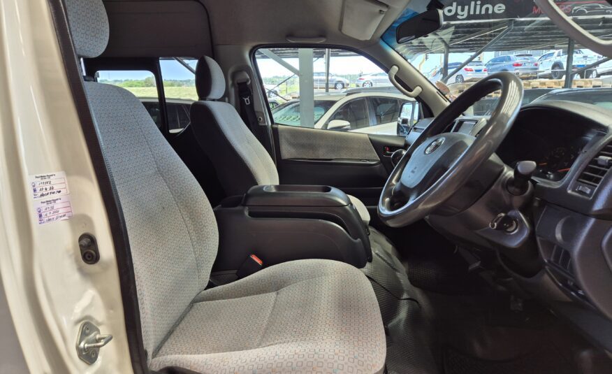 Toyota Quantum 2.5D-4D GL 14-Seater Bus