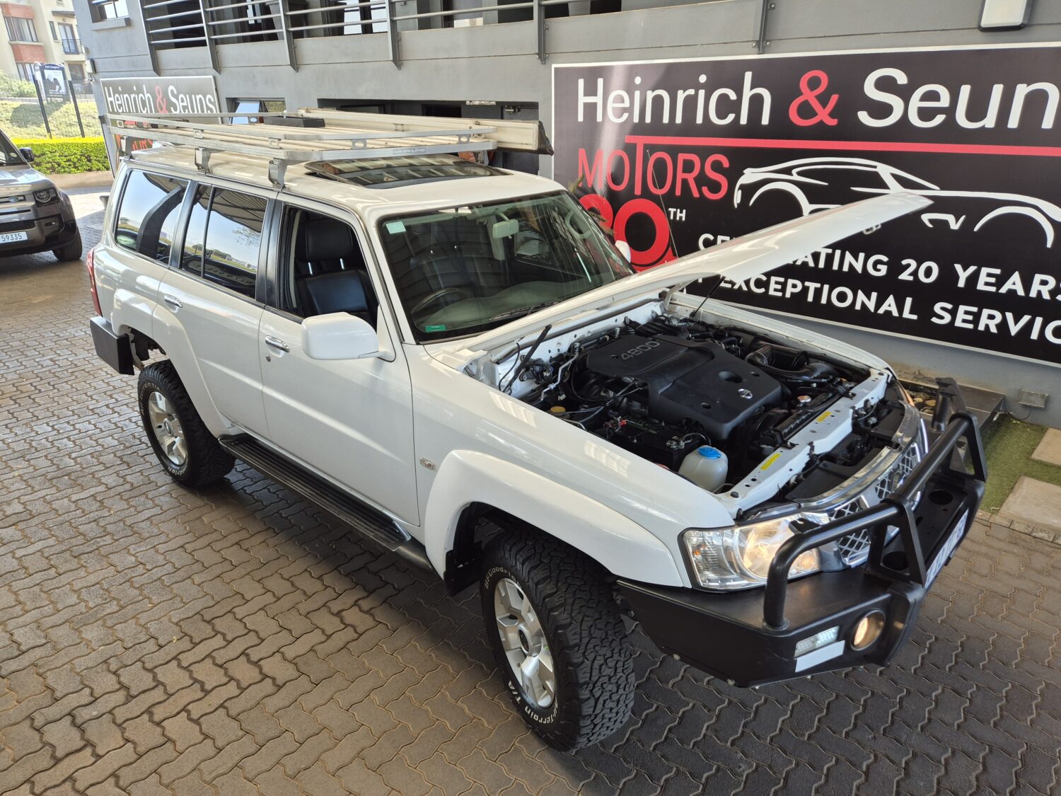 Nissan Patrol 4.8 GRX Auto 4×4