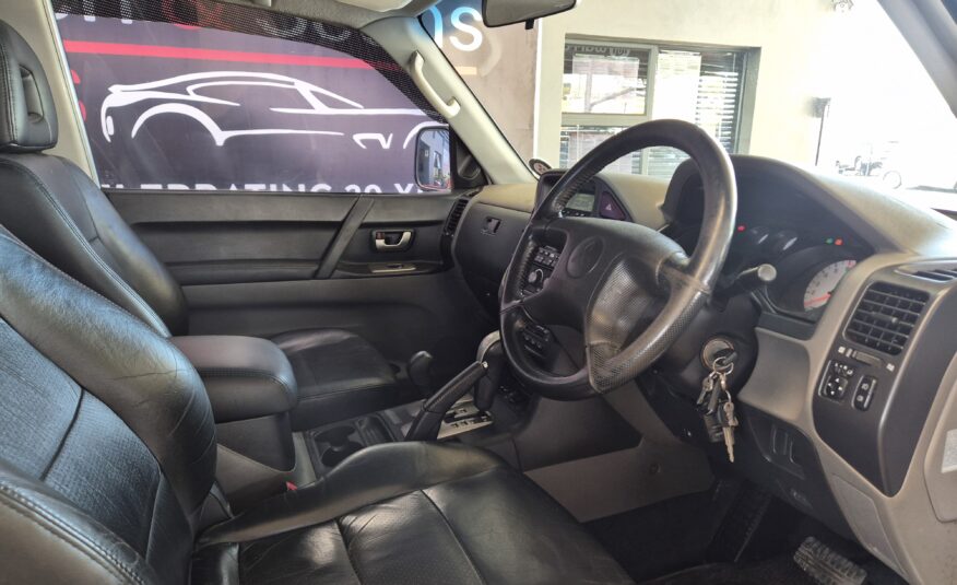 Mitsubishi Pajero 3-Door 3.8 GLS