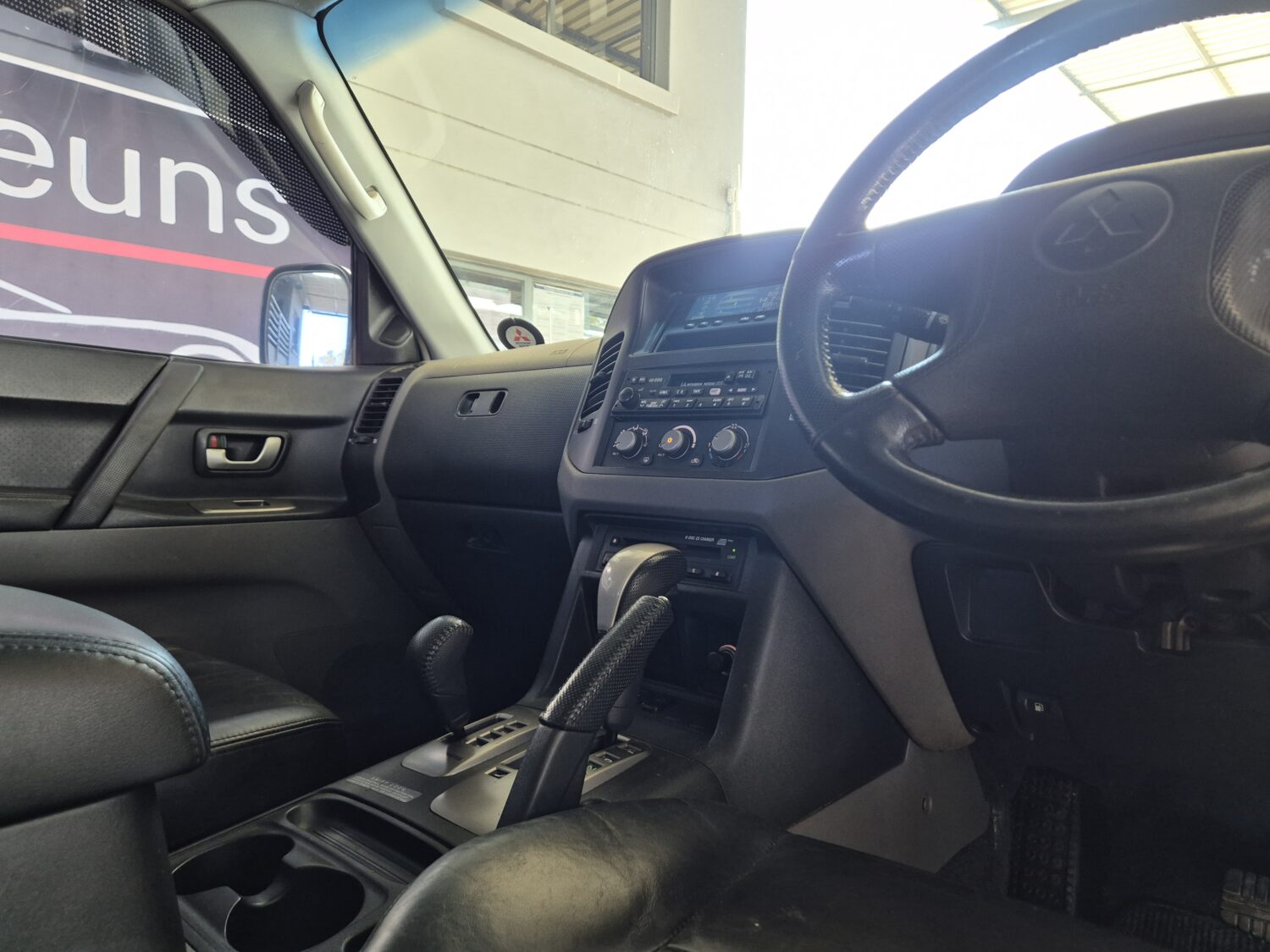 Mitsubishi Pajero 3-Door 3.8 GLS