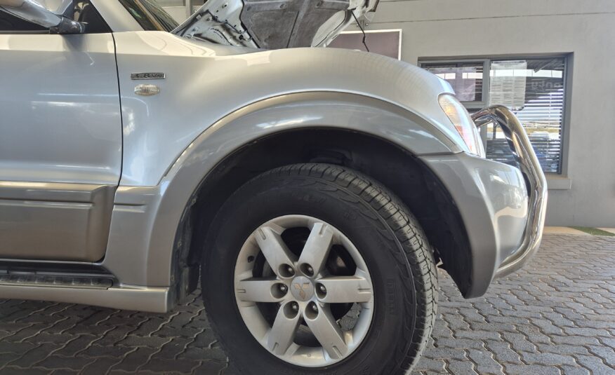Mitsubishi Pajero 3-Door 3.8 GLS
