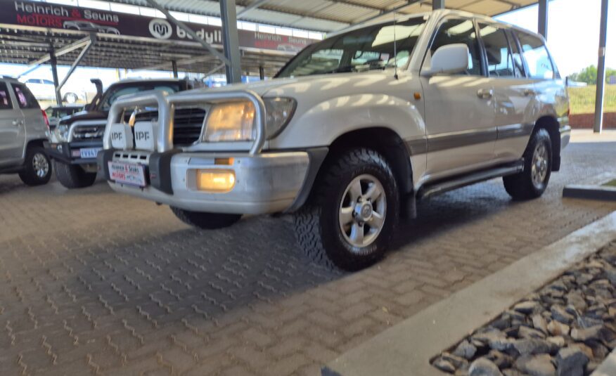 Toyota Land Cruiser 100 4.7 V8 VX Auto