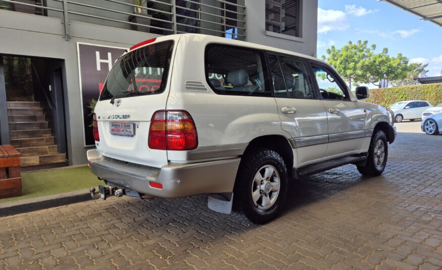 Toyota Land Cruiser 100 4.7 V8 VX Auto