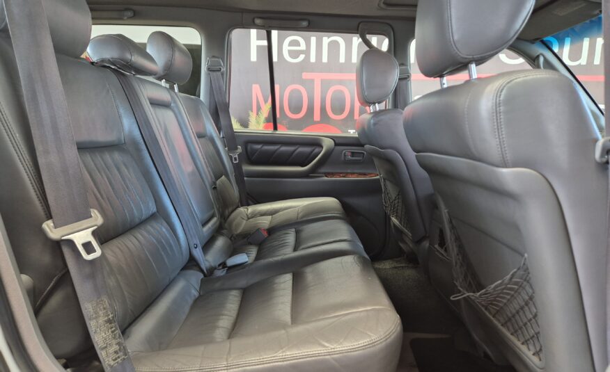 Toyota Land Cruiser 100 4.7 V8 VX Auto