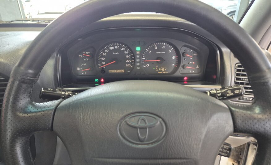 Toyota Land Cruiser 100 4.7 V8 VX Auto