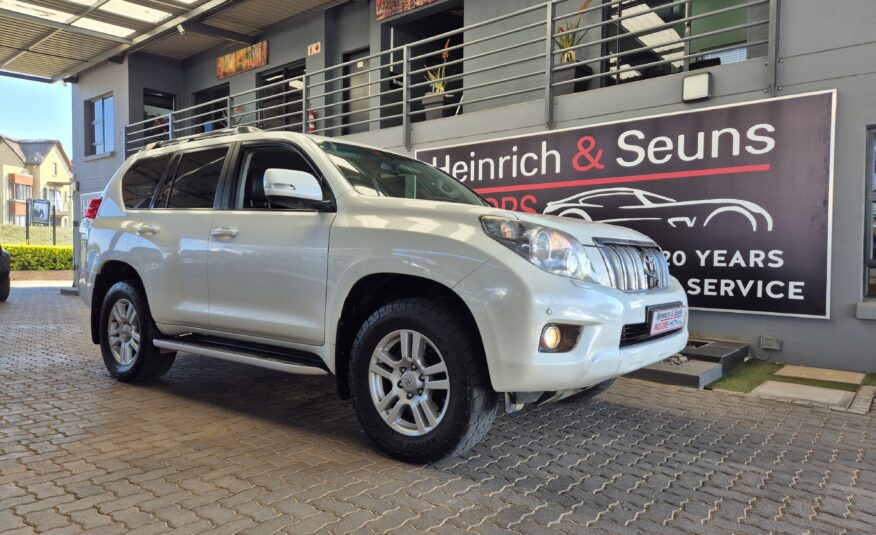 Toyota Land Cruiser Prado 4.0 VX Auto