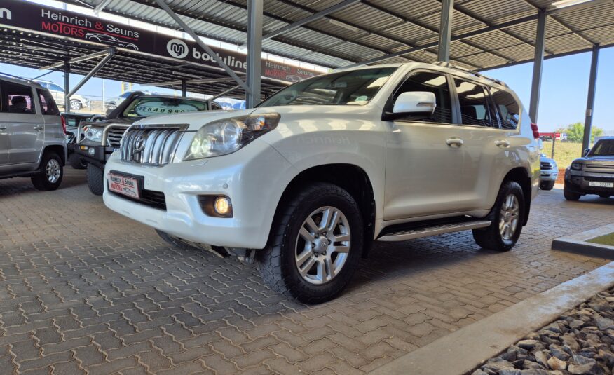 Toyota Land Cruiser Prado 4.0 VX Auto