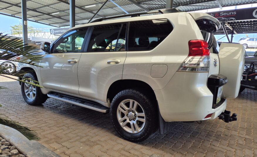 Toyota Land Cruiser Prado 4.0 VX Auto