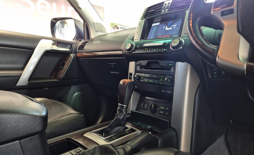 Toyota Land Cruiser Prado 4.0 VX Auto