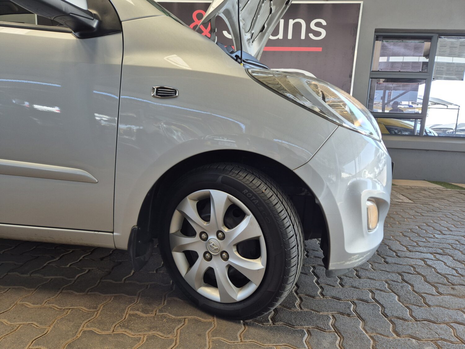 Hyundai i10 1.25 Fluid